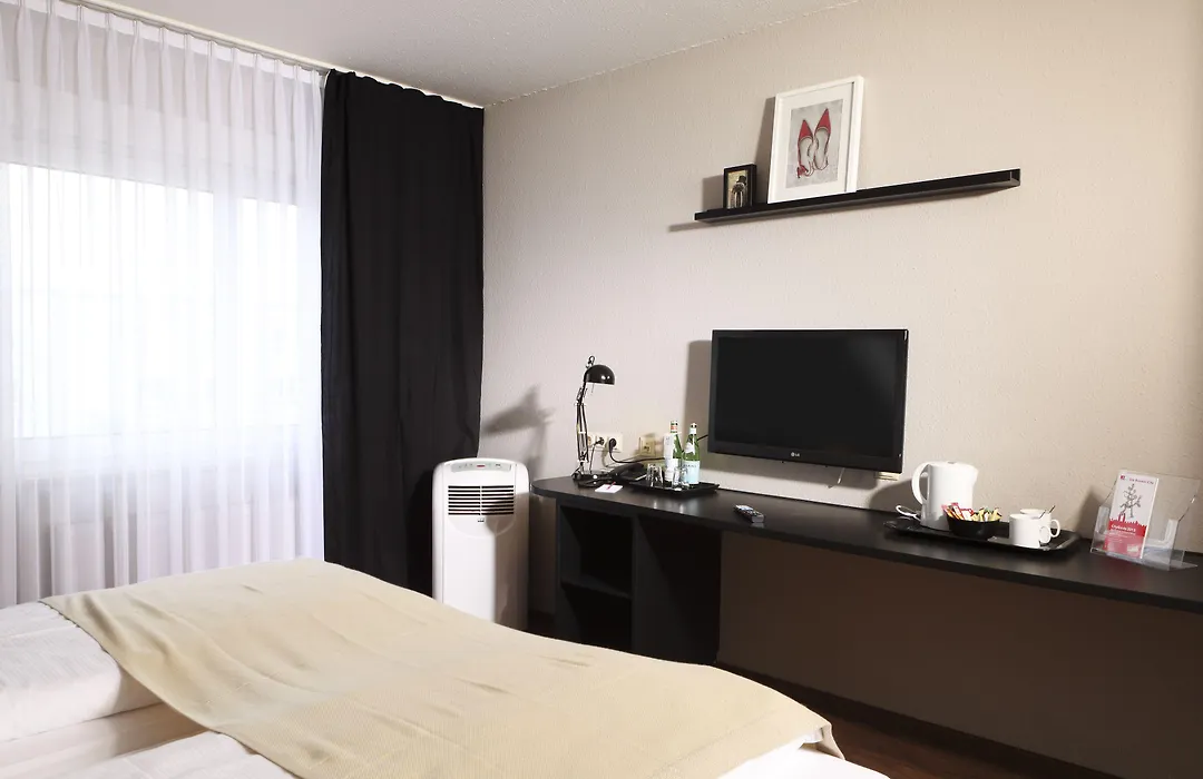 Tryp By Wyndham Bremen Airport-1